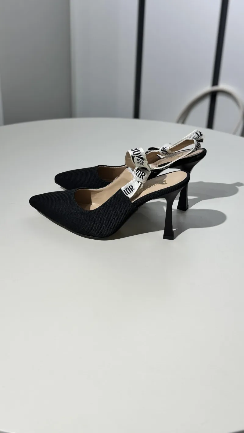 ecommerce.upsell.product_image_alt