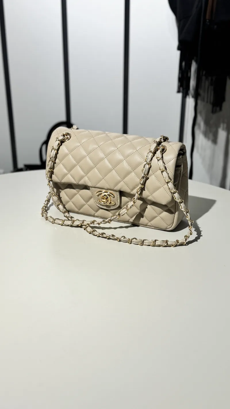 Chanel Classic 2.55 Beige 