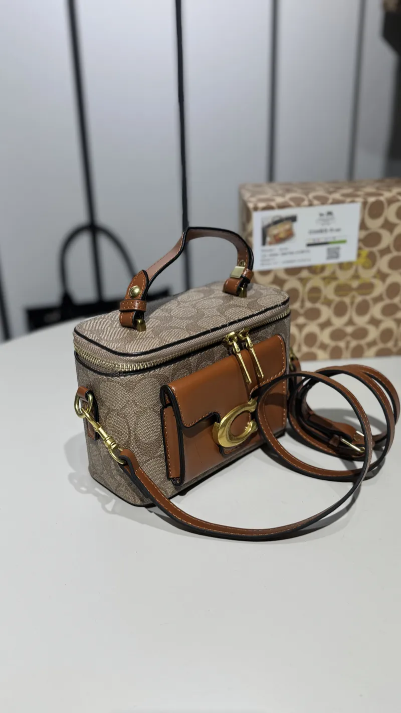 Coach Vanity Super Master with Package 