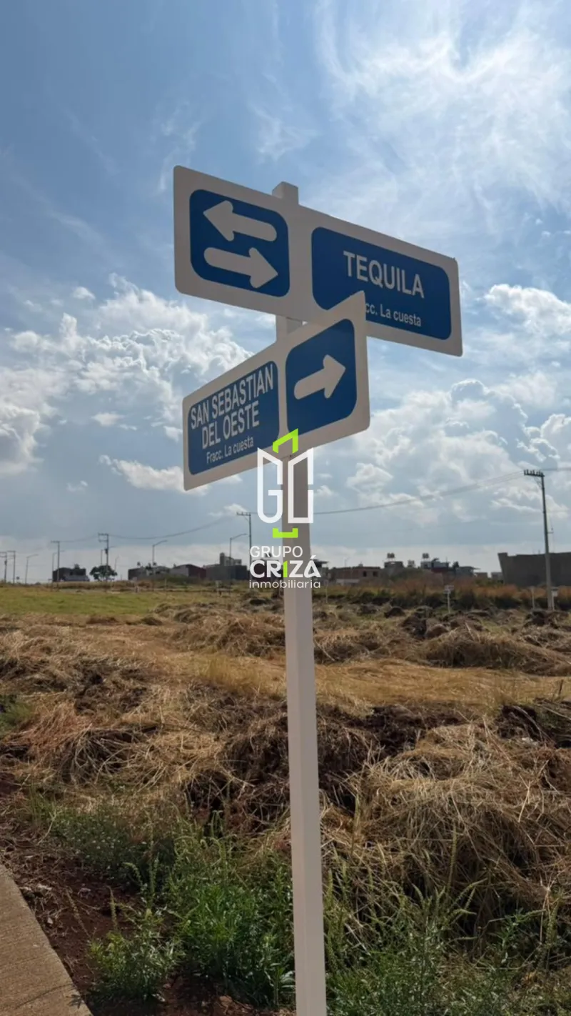 ecommerce.upsell.product_image_alt