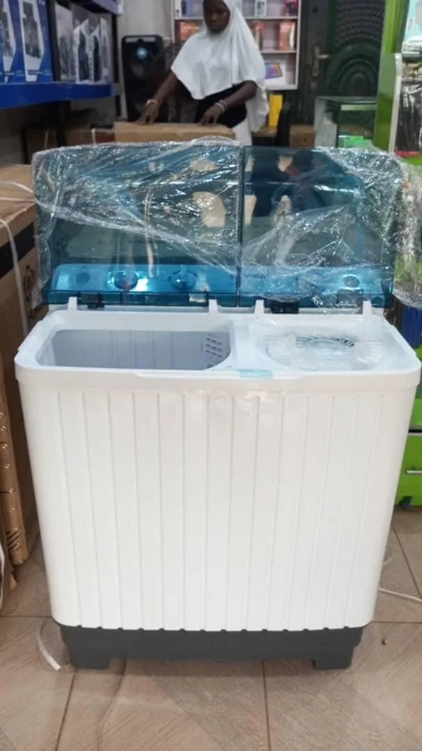 Skyrun 6kg Twin Tub Semi-Automatic Washing Machine (SPB70-124S)