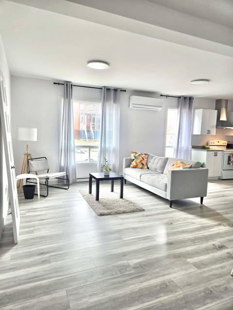 ecommerce.upsell.product_image_alt