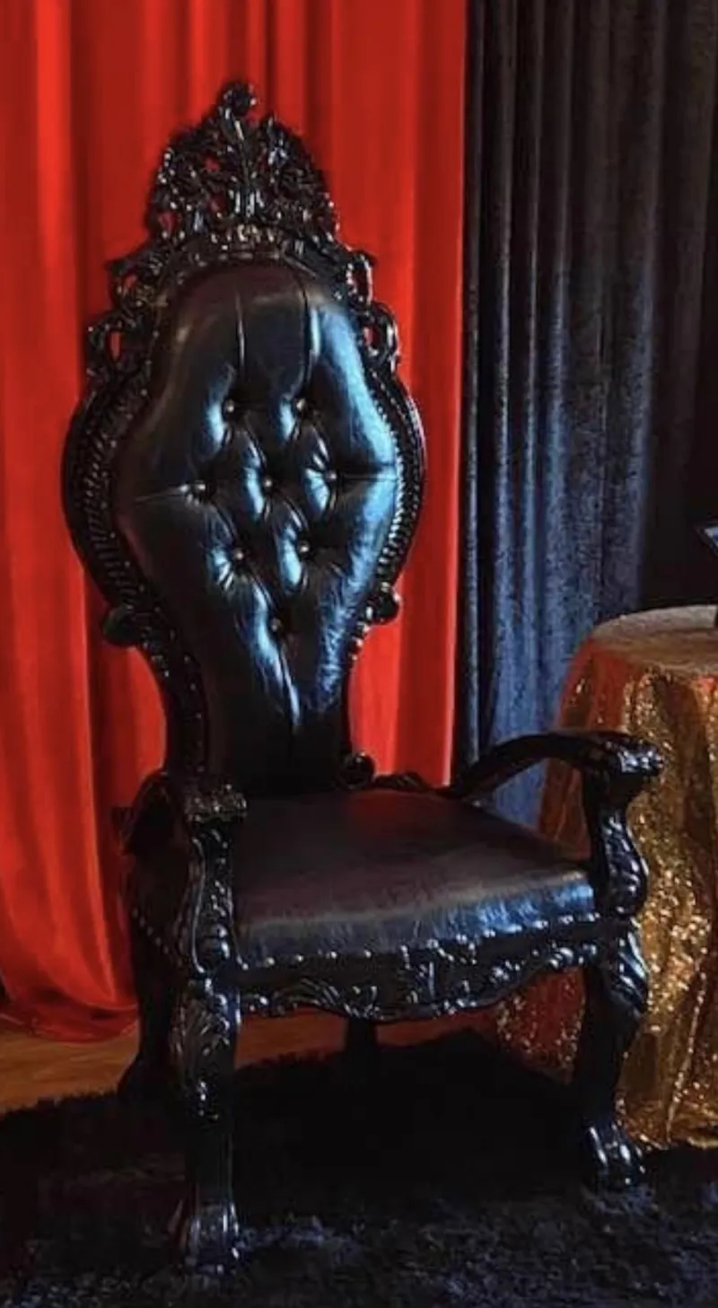 Black Throne Chair
