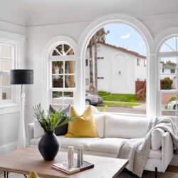 Real Estate Photography Options (Up to 2000 SF)