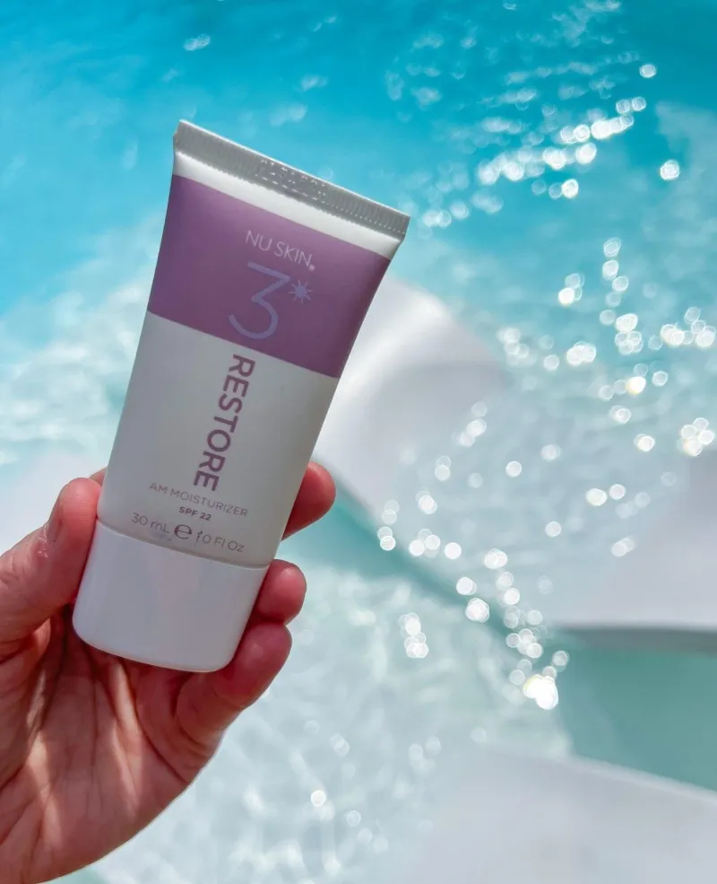 Radiant Day Anti-Aging Moisturizer SPF 22