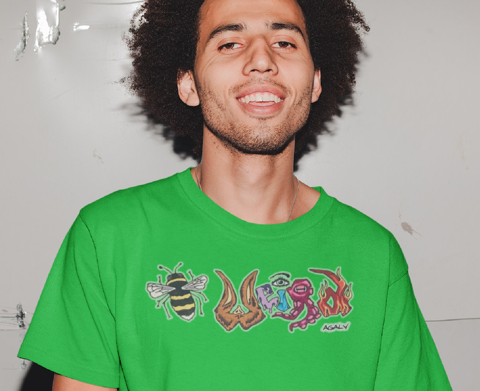 Be Weird - Shirt