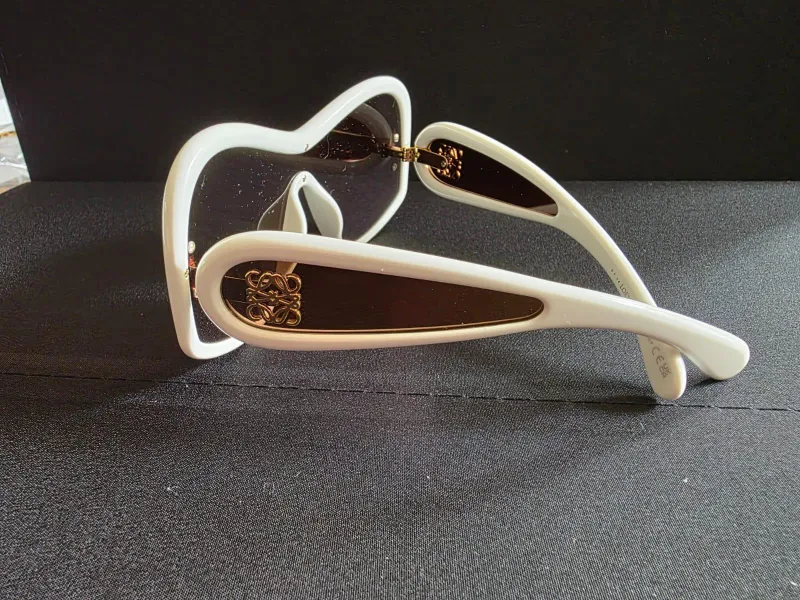 ecommerce.upsell.product_image_alt