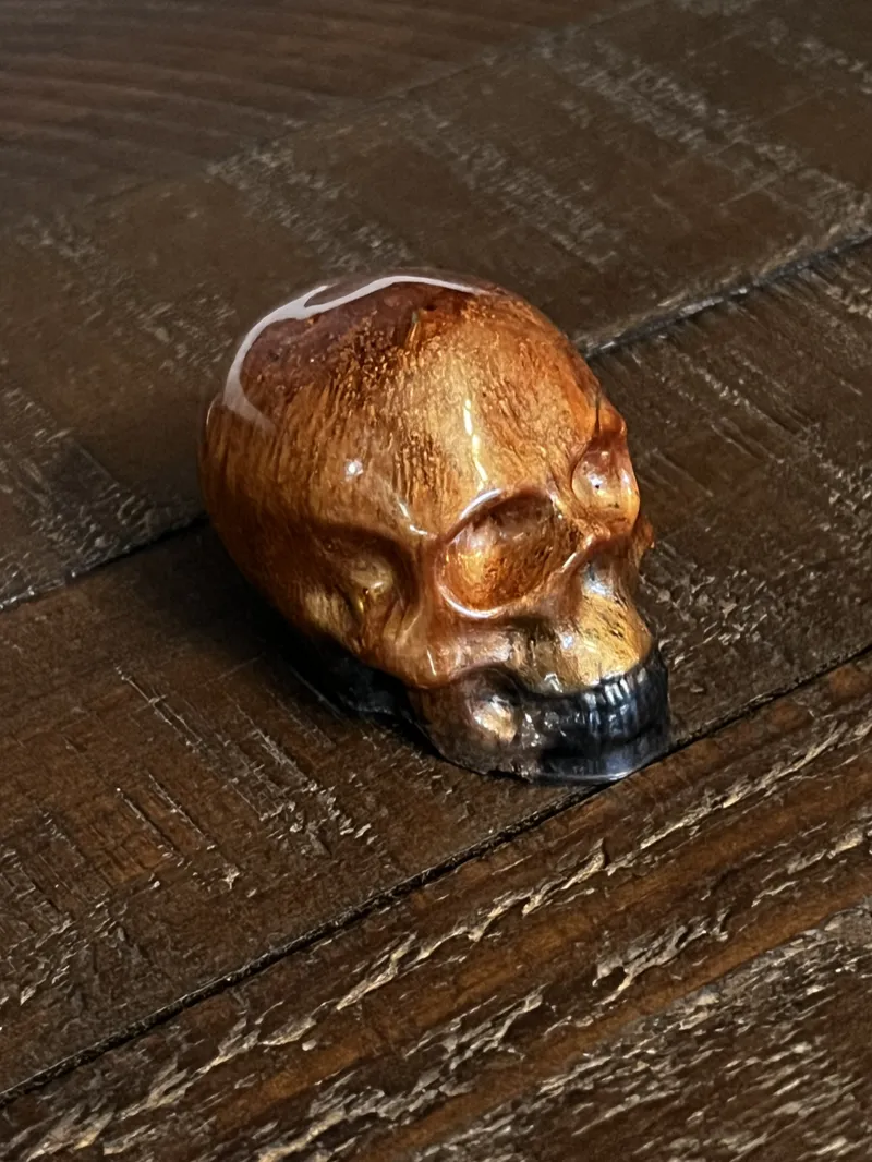 Bullet Casing Resin Skull – Copper & Black, Mini