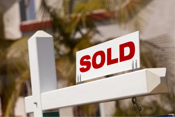 ecommerce.upsell.product_image_alt