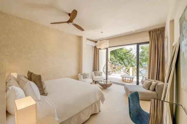 ecommerce.upsell.product_image_alt