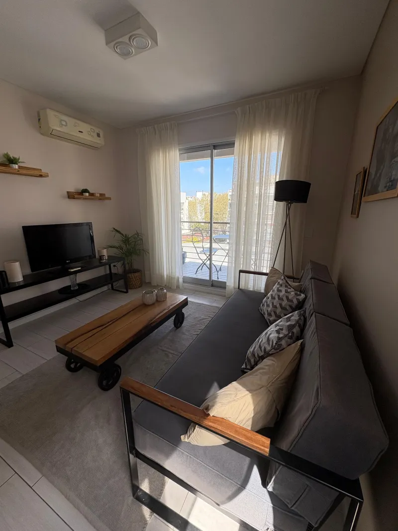 ecommerce.upsell.product_image_alt