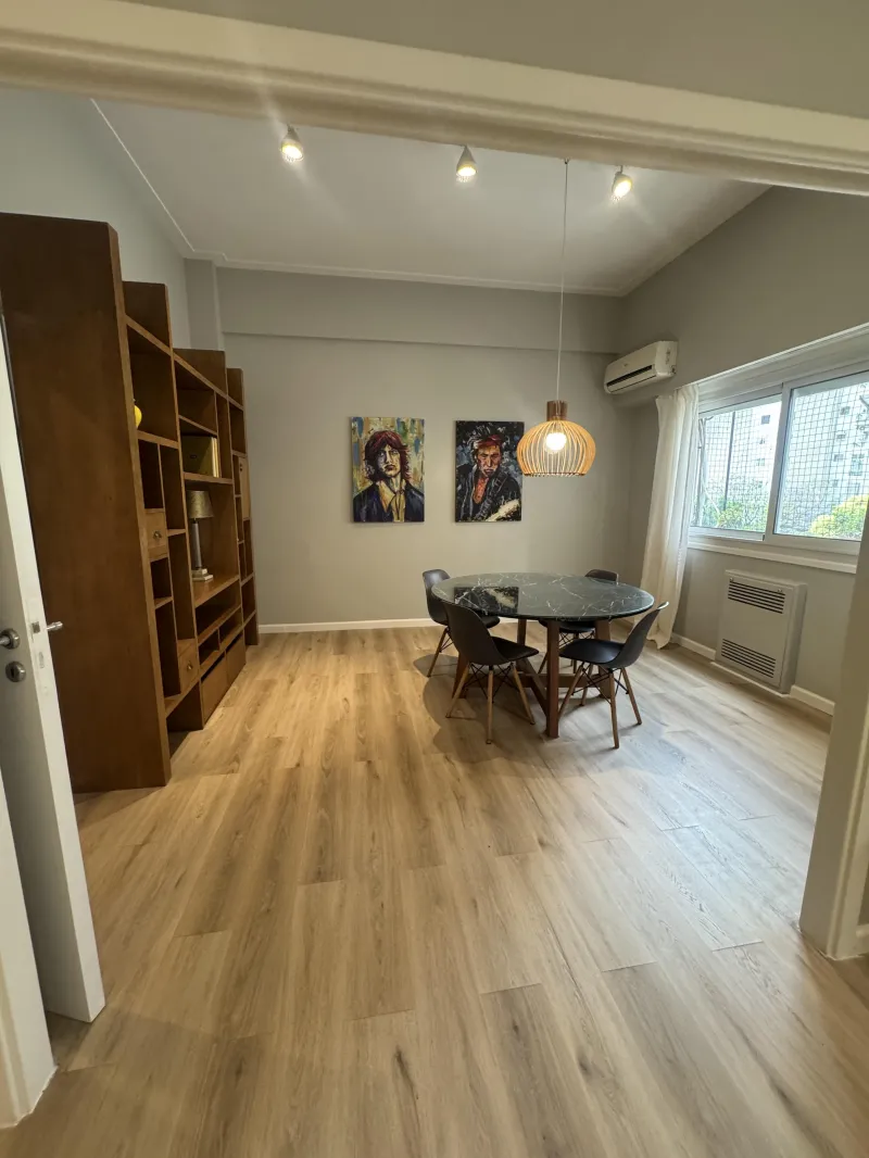 ecommerce.upsell.product_image_alt