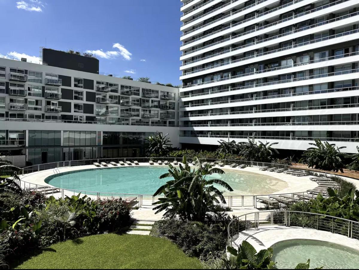 ecommerce.upsell.product_image_alt