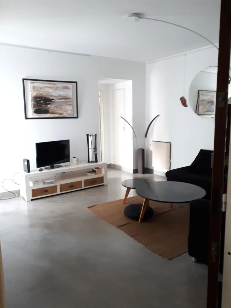 ecommerce.upsell.product_image_alt