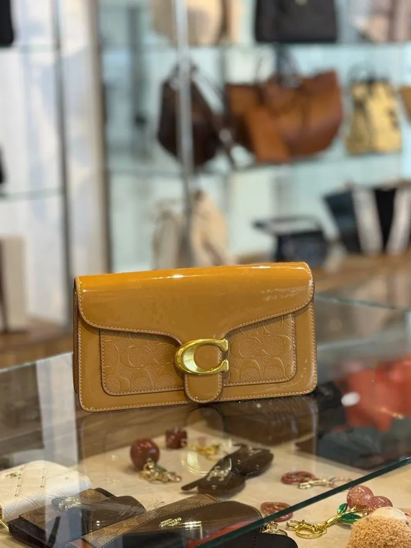 ecommerce.upsell.product_image_alt