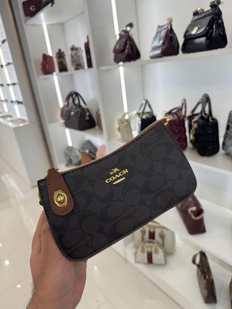 ecommerce.upsell.product_image_alt