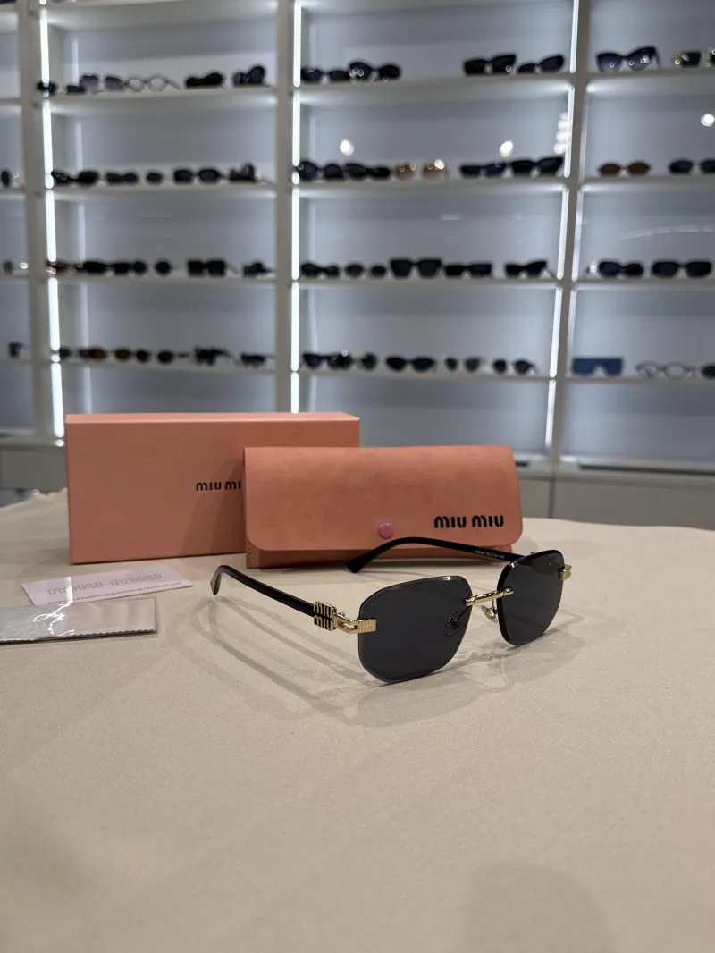 ecommerce.upsell.product_image_alt