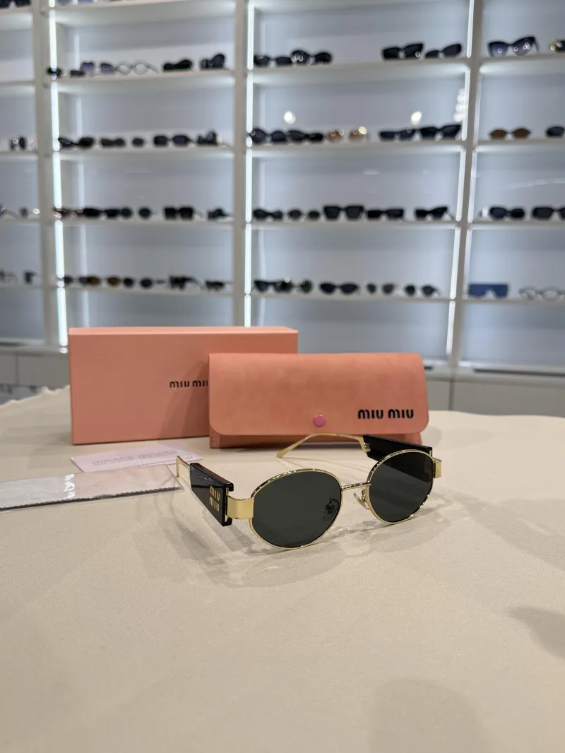 ecommerce.upsell.product_image_alt