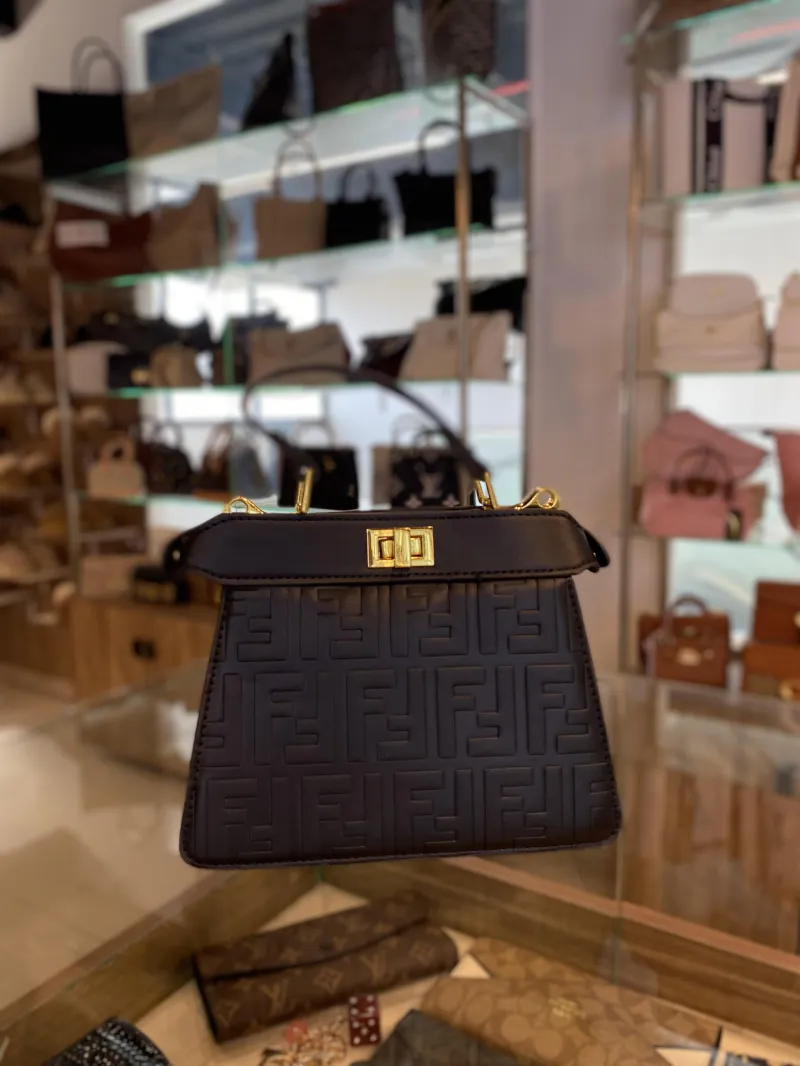 ecommerce.upsell.product_image_alt