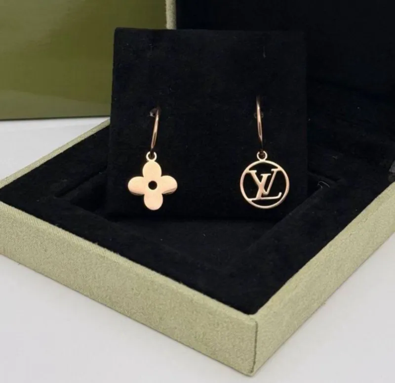 ecommerce.upsell.product_image_alt