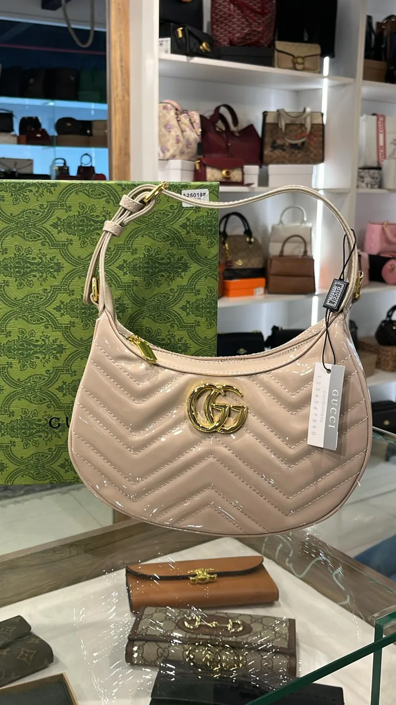 ecommerce.upsell.product_image_alt