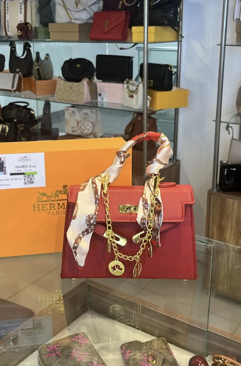 ecommerce.upsell.product_image_alt