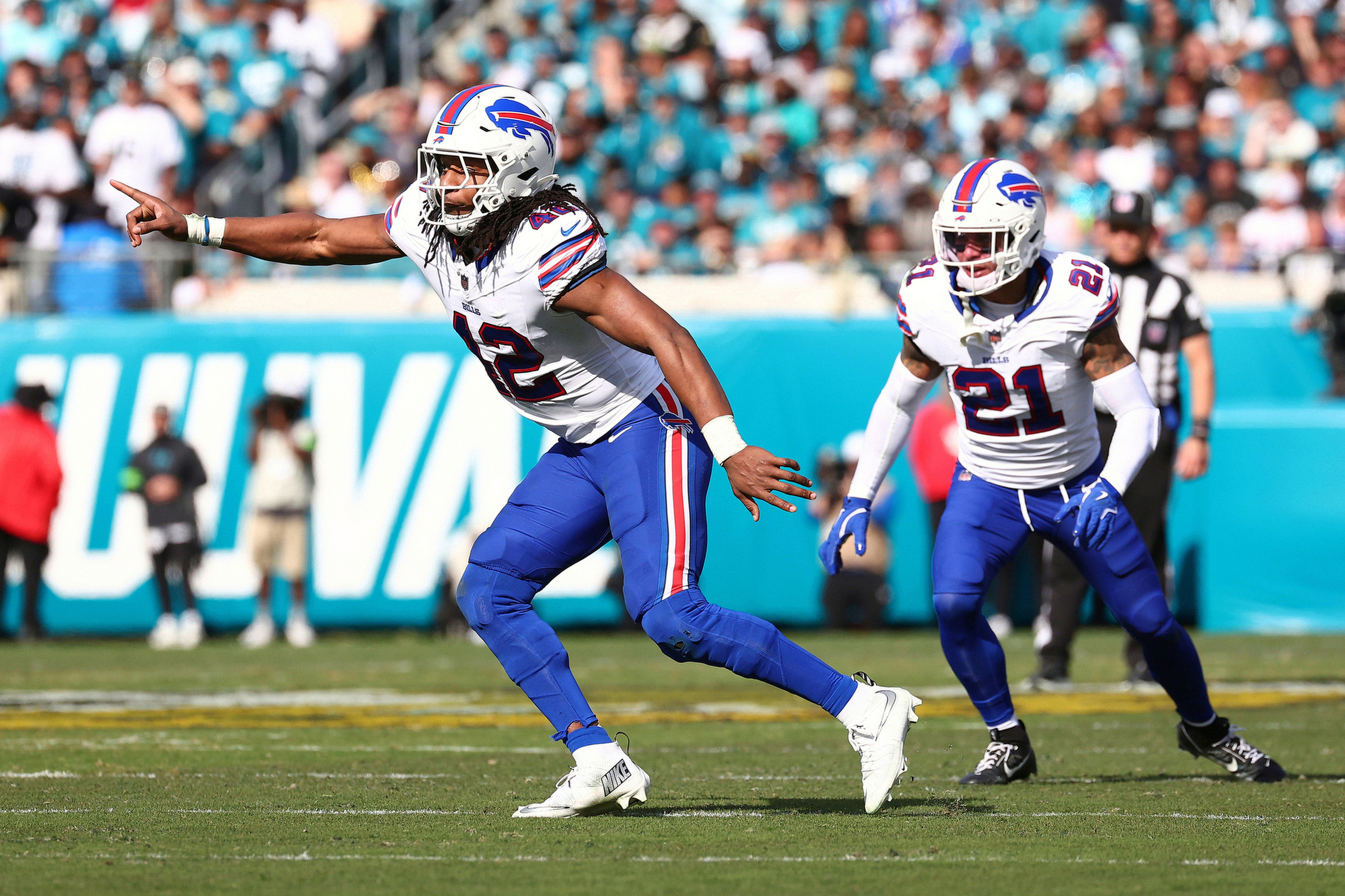 Jordan Poyer taking the field