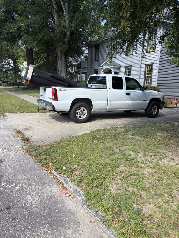 Couch loaded and hauled away in Fayetteville