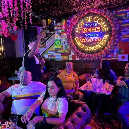 Screens and seating at La República Sport Bar, El Poblado