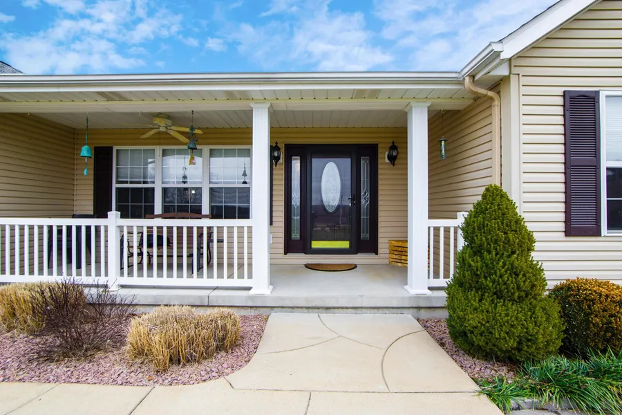 Welcoming residential front entryway and exterior
