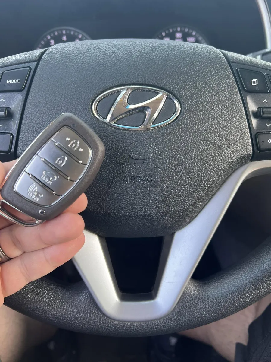 Hyundai smart key at the steering wheel