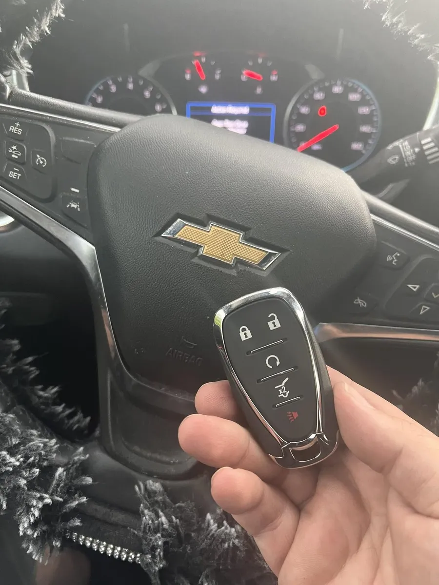 Chevrolet smart key at the steering wheel