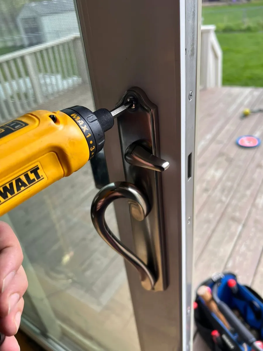 Installing a sliding patio door handle