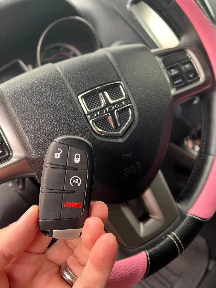 Dodge smart key at the steering wheel