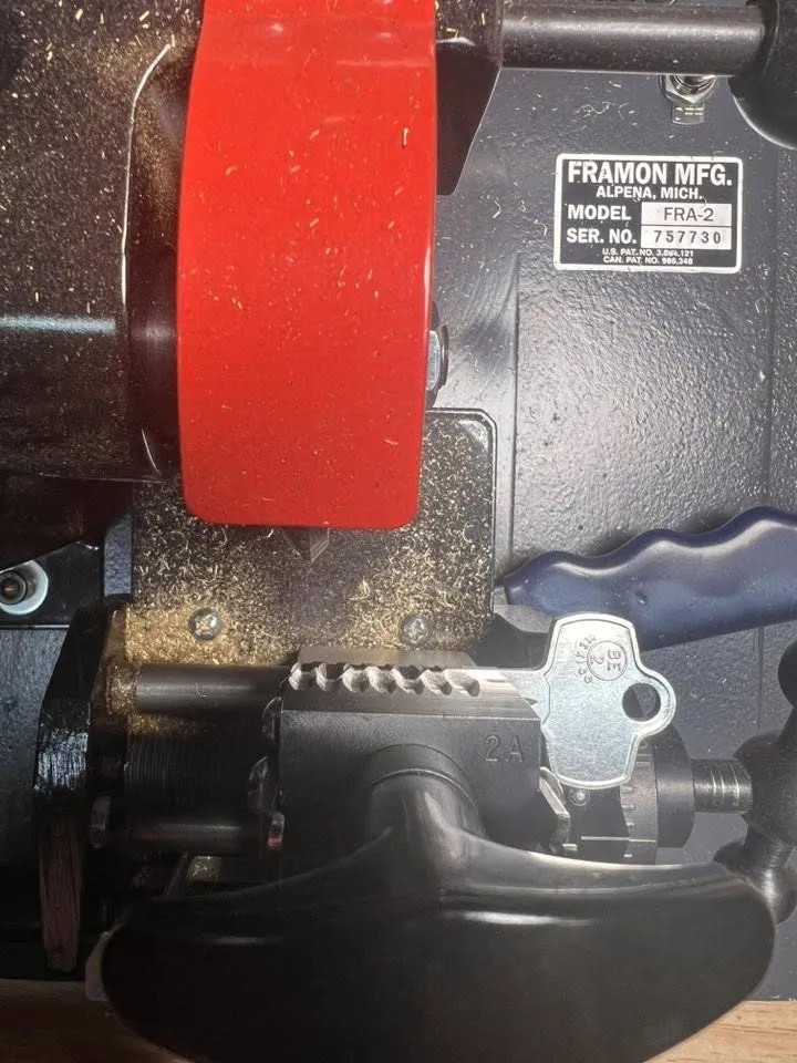 Key code cutting machine