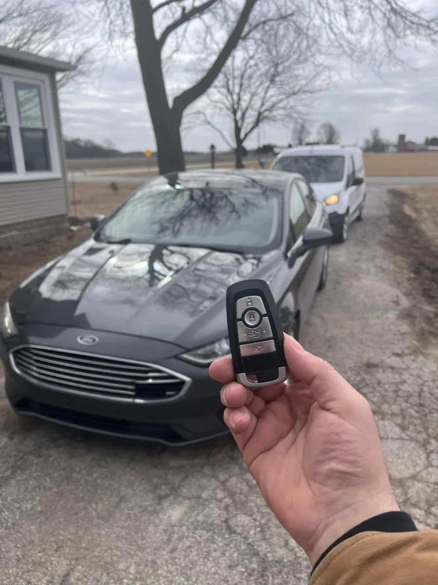 Smart key for a gray Ford Fusion
