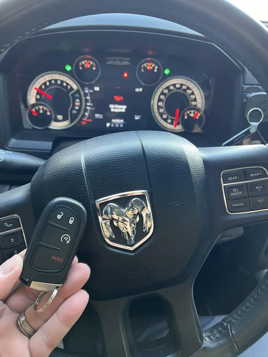 Ram smart key at the steering wheel