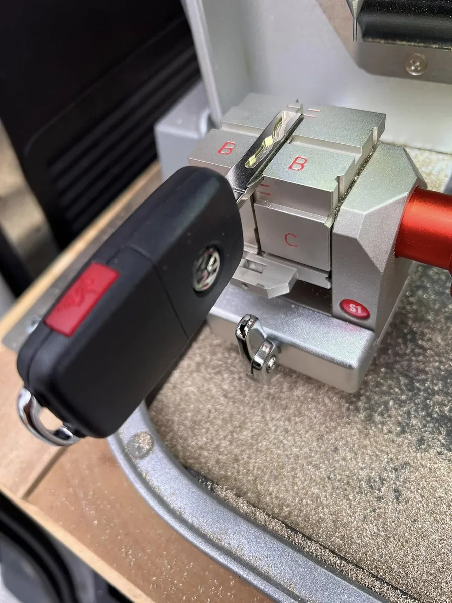 Volkswagen flip key in a key cutting machine