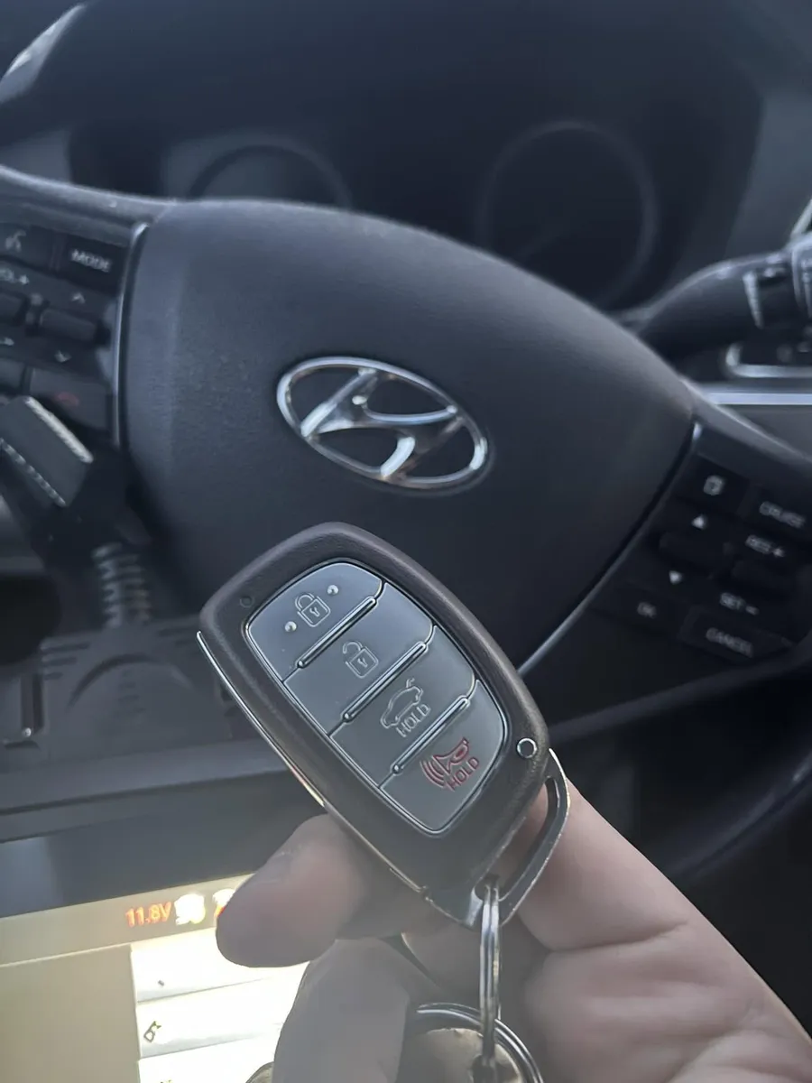 Hyundai smart key at the steering wheel