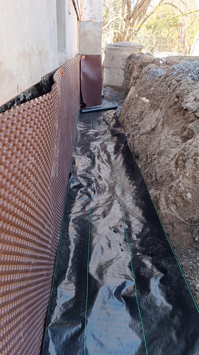 Geotextile & drainage layer — Excavatron job site