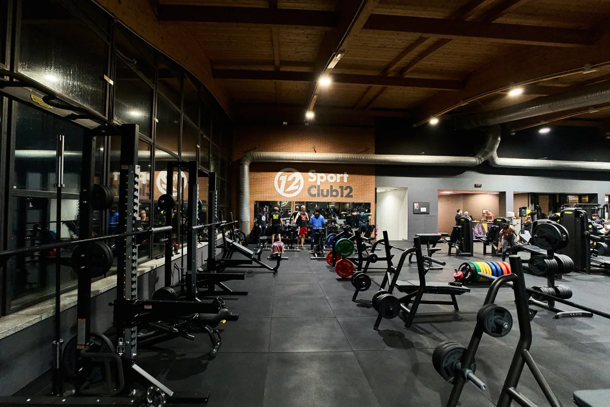 Sala pesi al club Sport Club 12 di Induno Olona