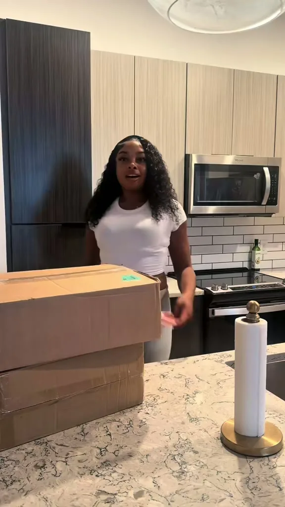 Video thumbnail: Wayfair Unboxing