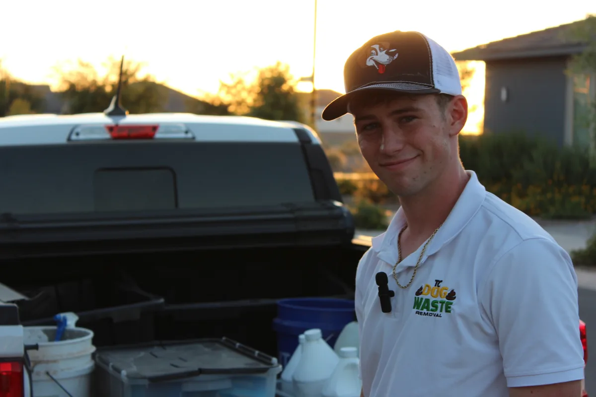 Local TC Dog Waste Removal team member on a San Tan Valley service route