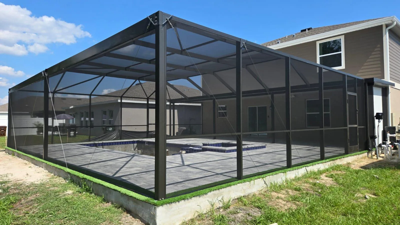 Panoramic Screens — Strong Tower Aluminum Construction, Central Florida