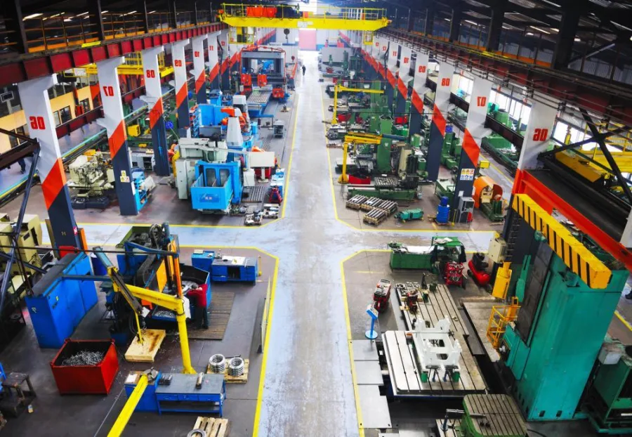Commercial equipment organized for an online business liquidation auction