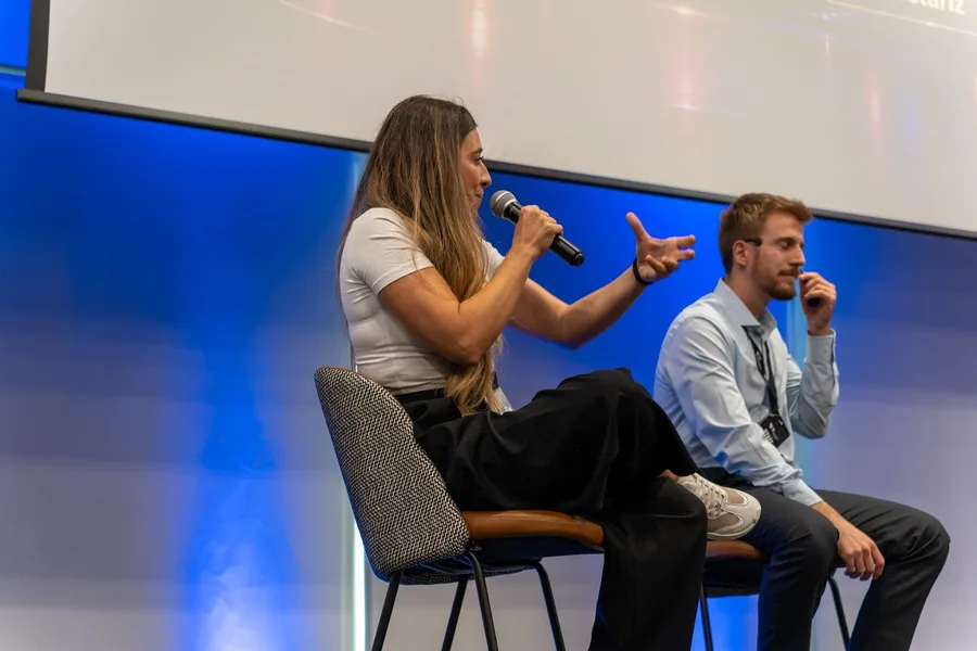Conversación sobre el escenario en FisioCEO 2026