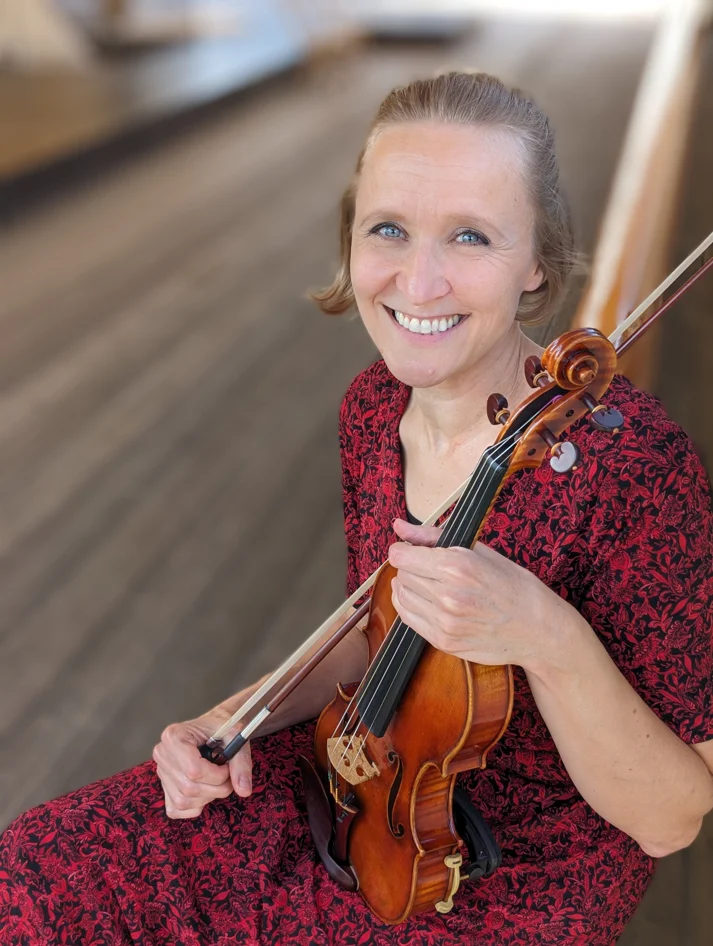 Get beautiful tone with Russian bow technique