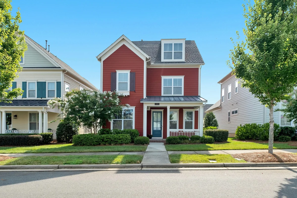Red-brick detached home in Richmond Hill