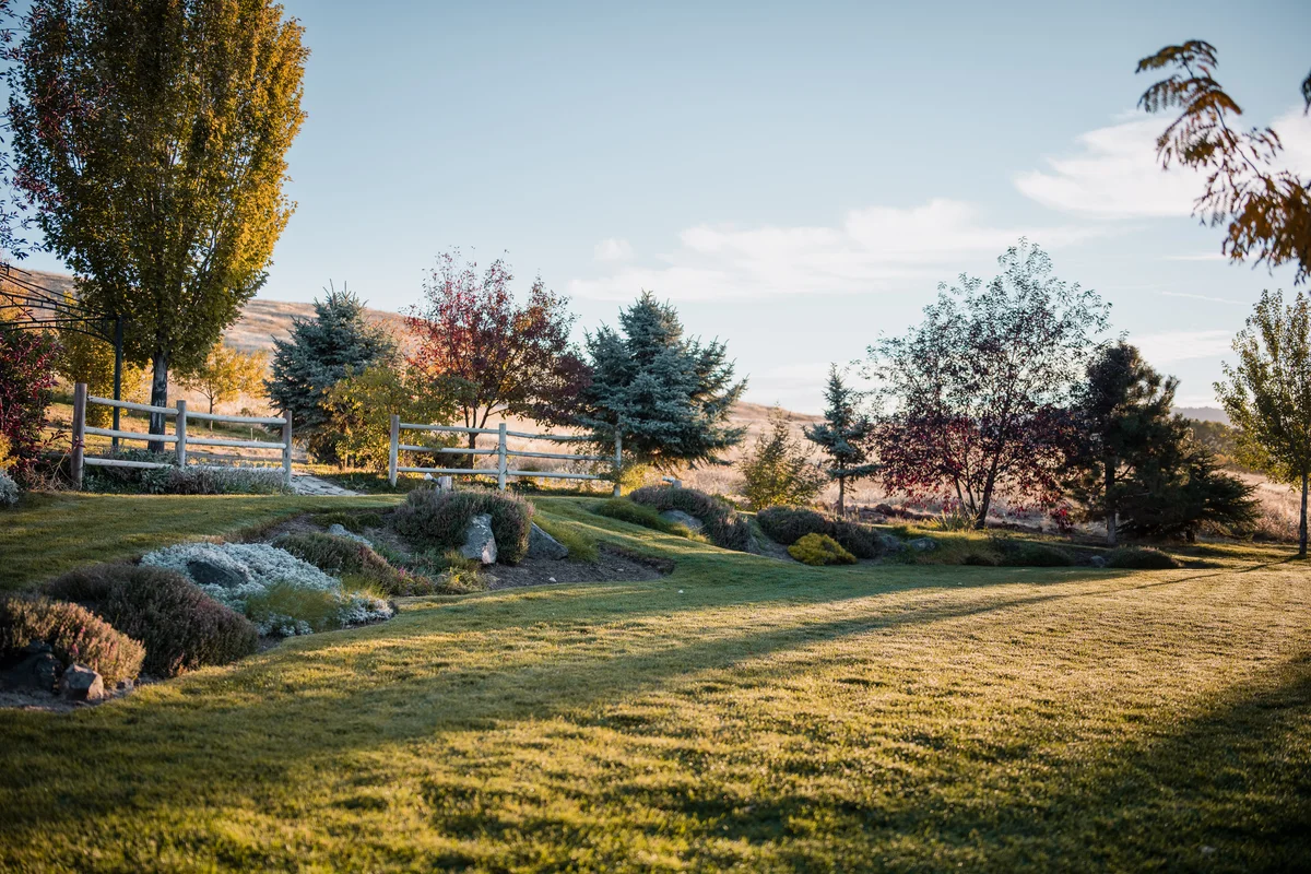 Landscaped lawn and gardens at Stone Crossing