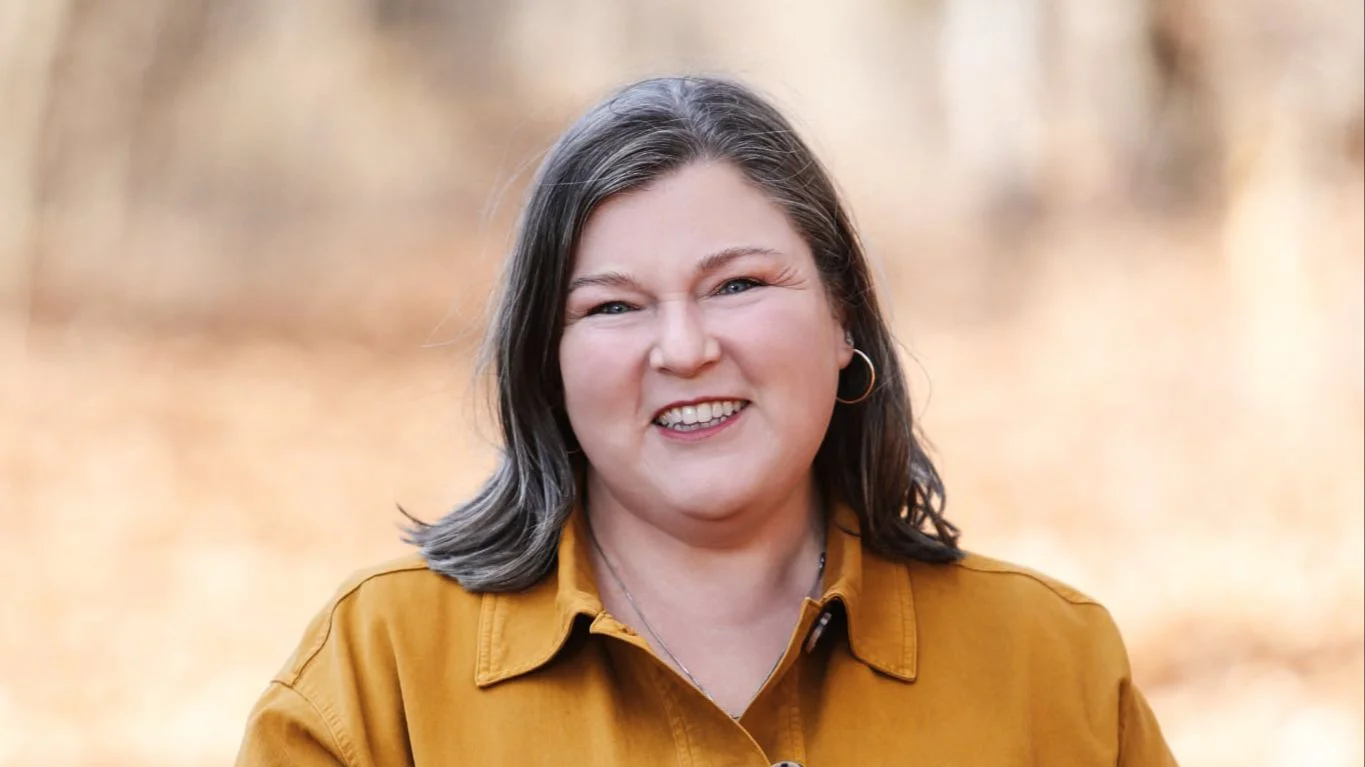 Kate Powers headshot, casual